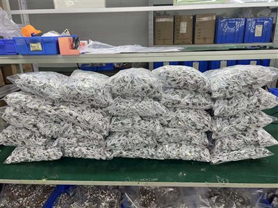 Spedizione di 40000 pezzi di cavo di ricarica USB C